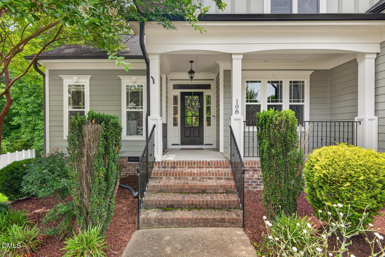 108 Thistletree Court