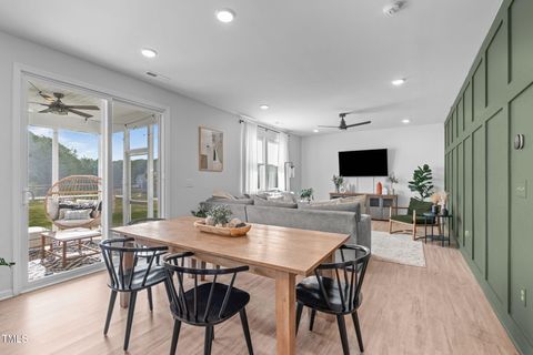 916 Briar Gate Drive Holly Springs NC 27540