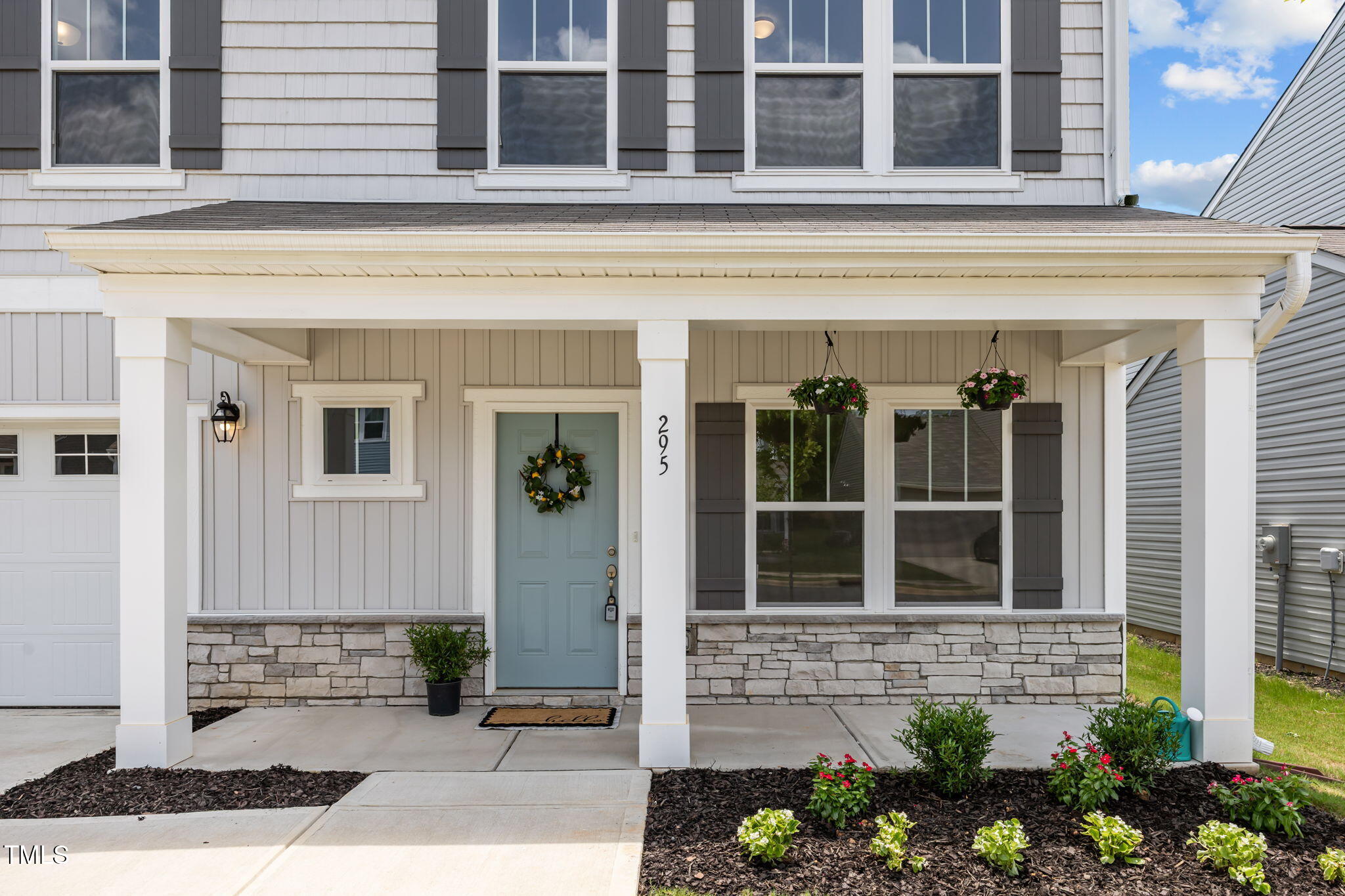 295 Horseshoe Place