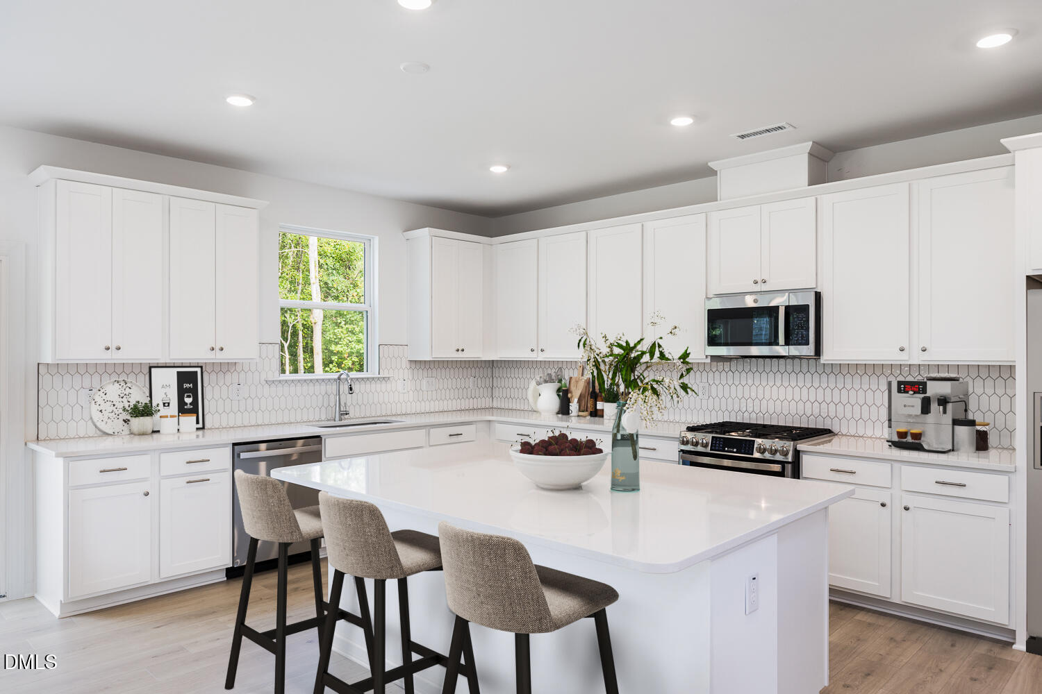 913 Raptor Haven Road