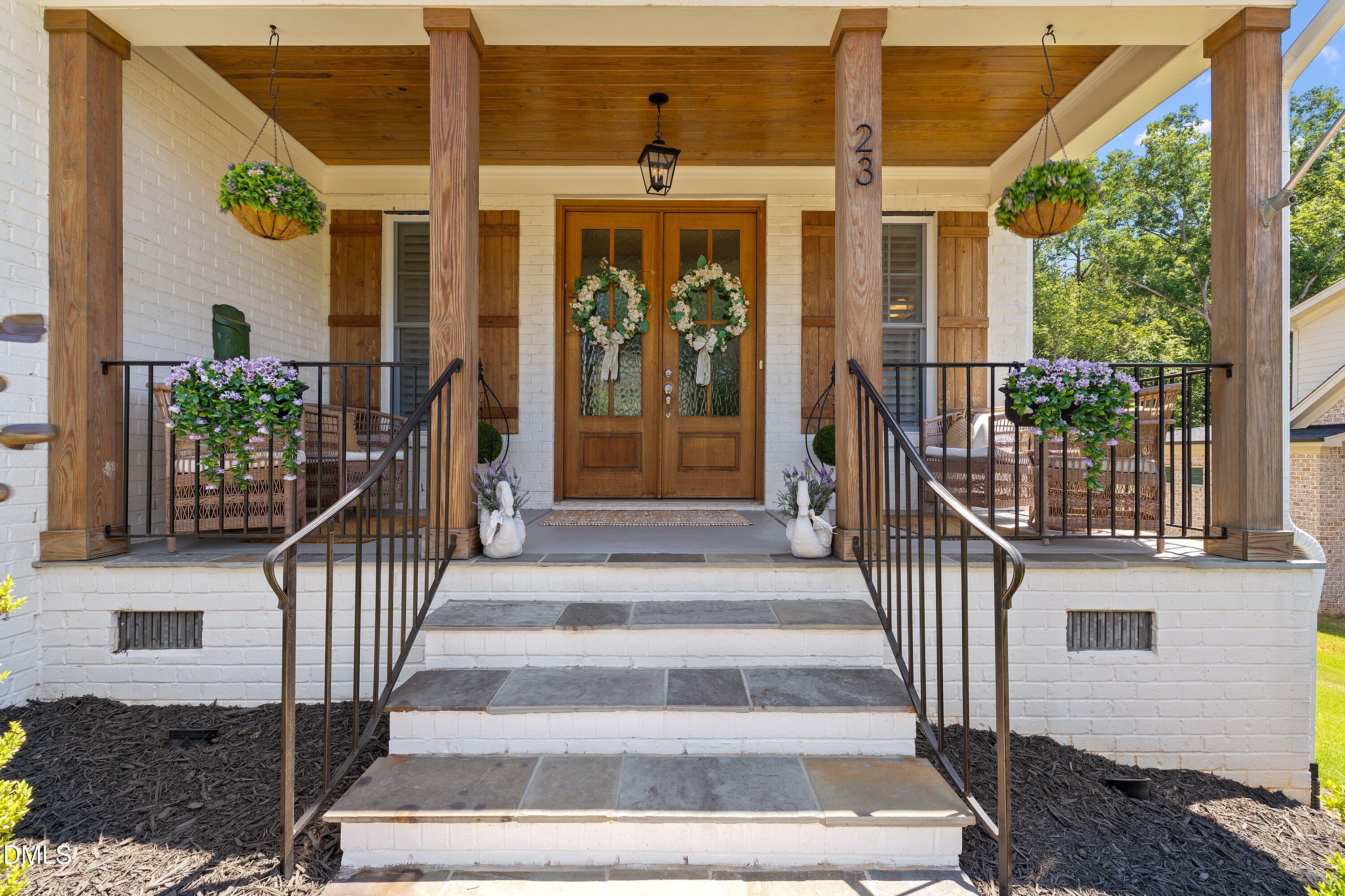 23 Bucchero Lane