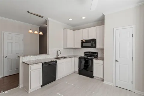 MLS: 10075544