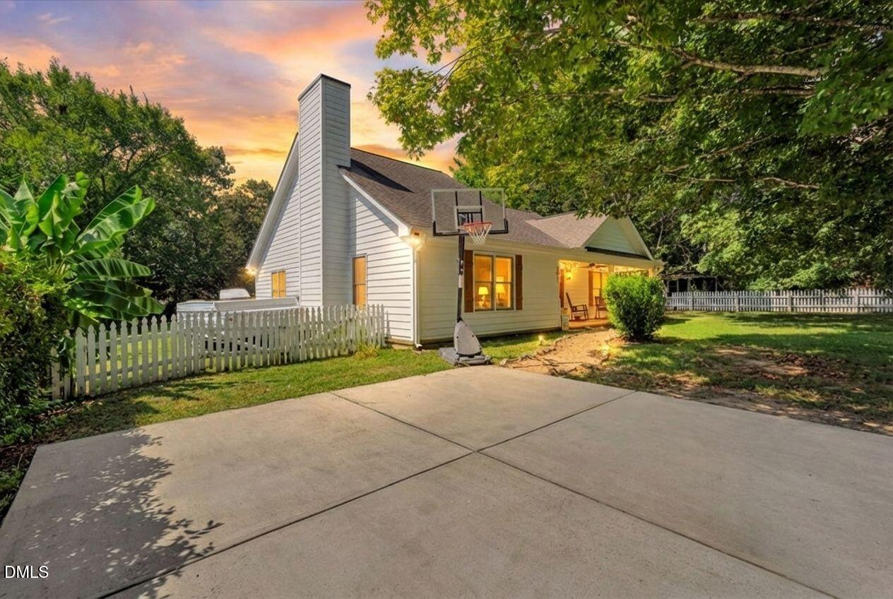 105 W Franklin Street