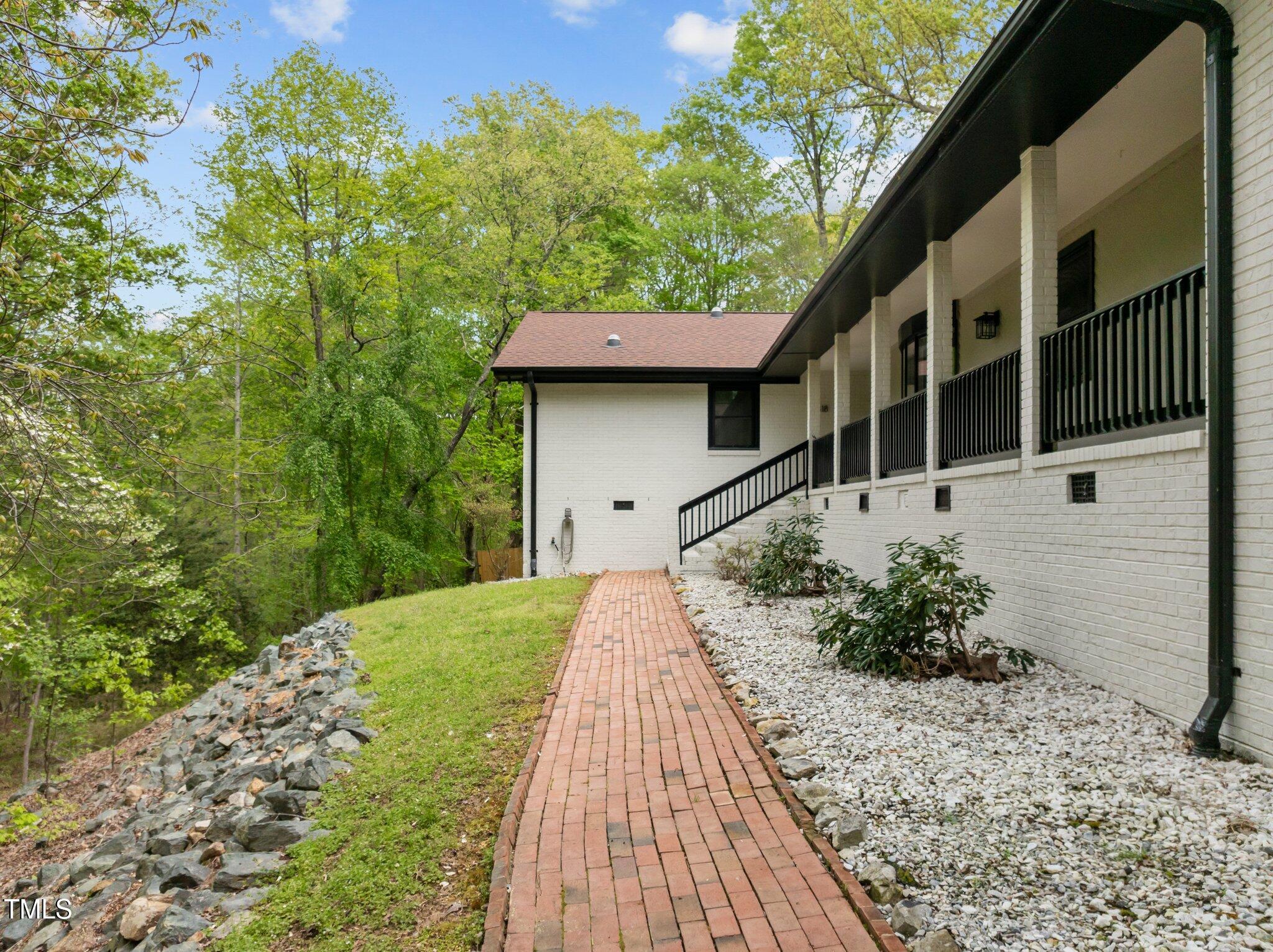 3518 Travis Court