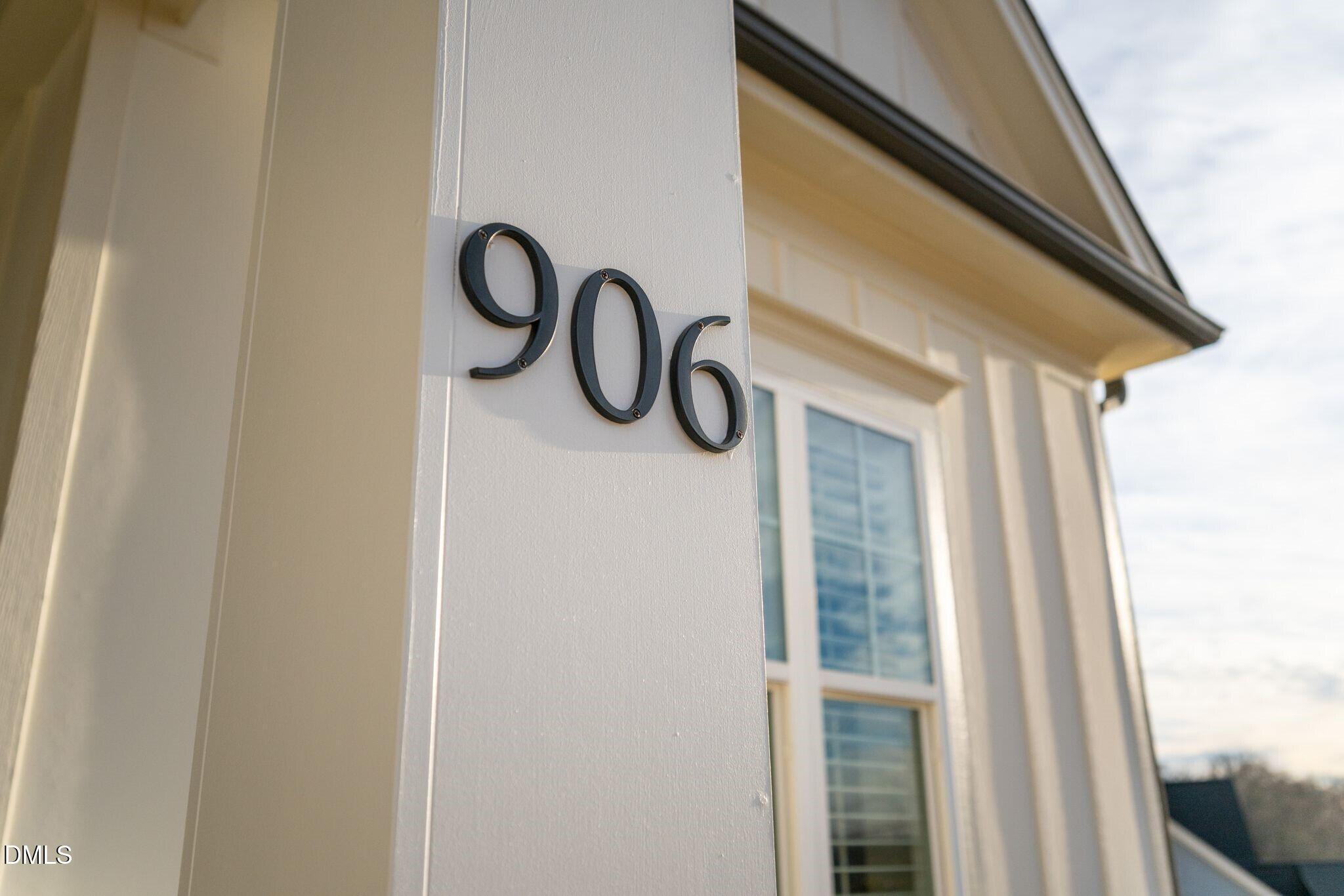 906 Quincy Cottage Road