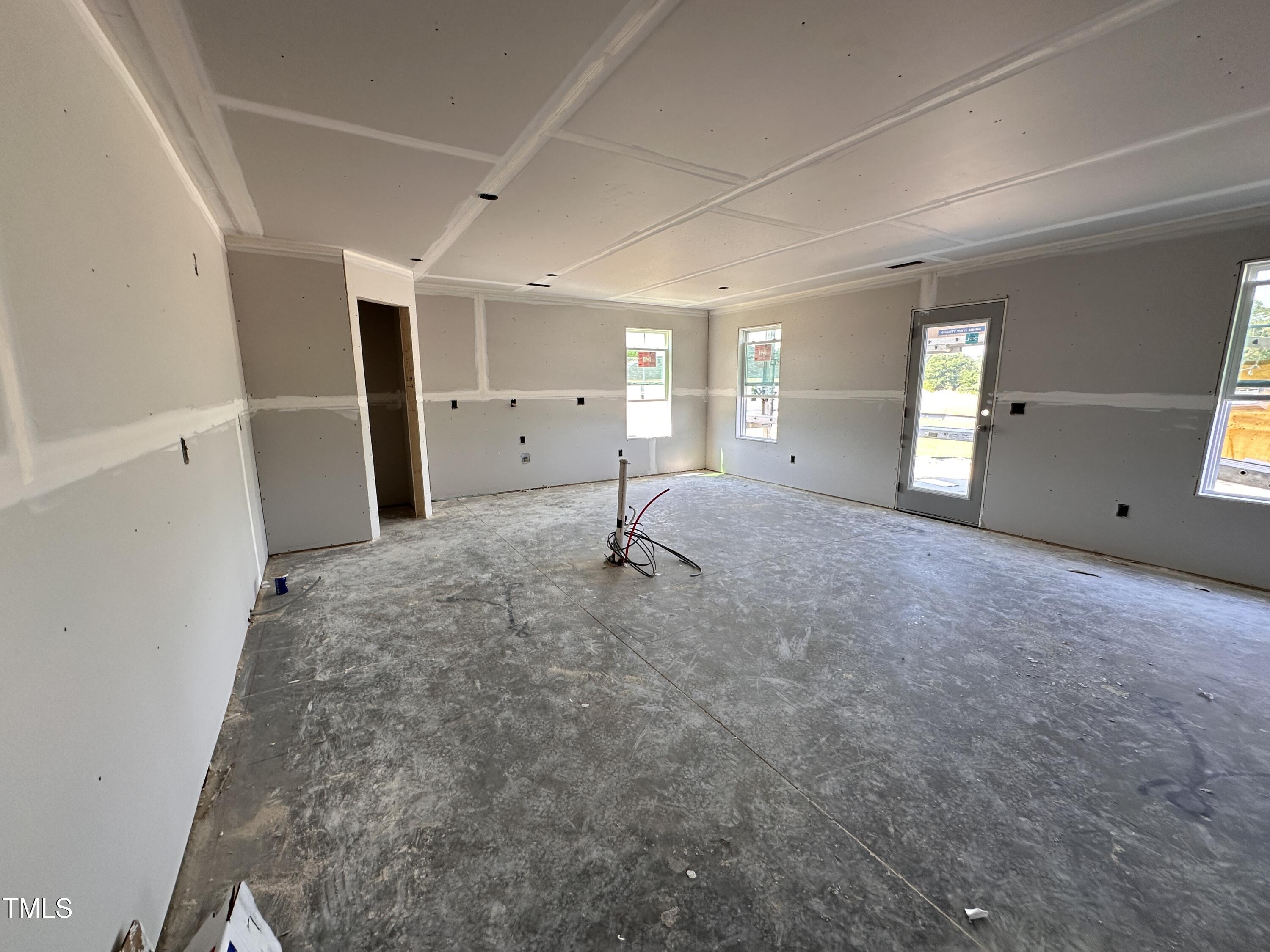 18 W Emily Gardens Drive