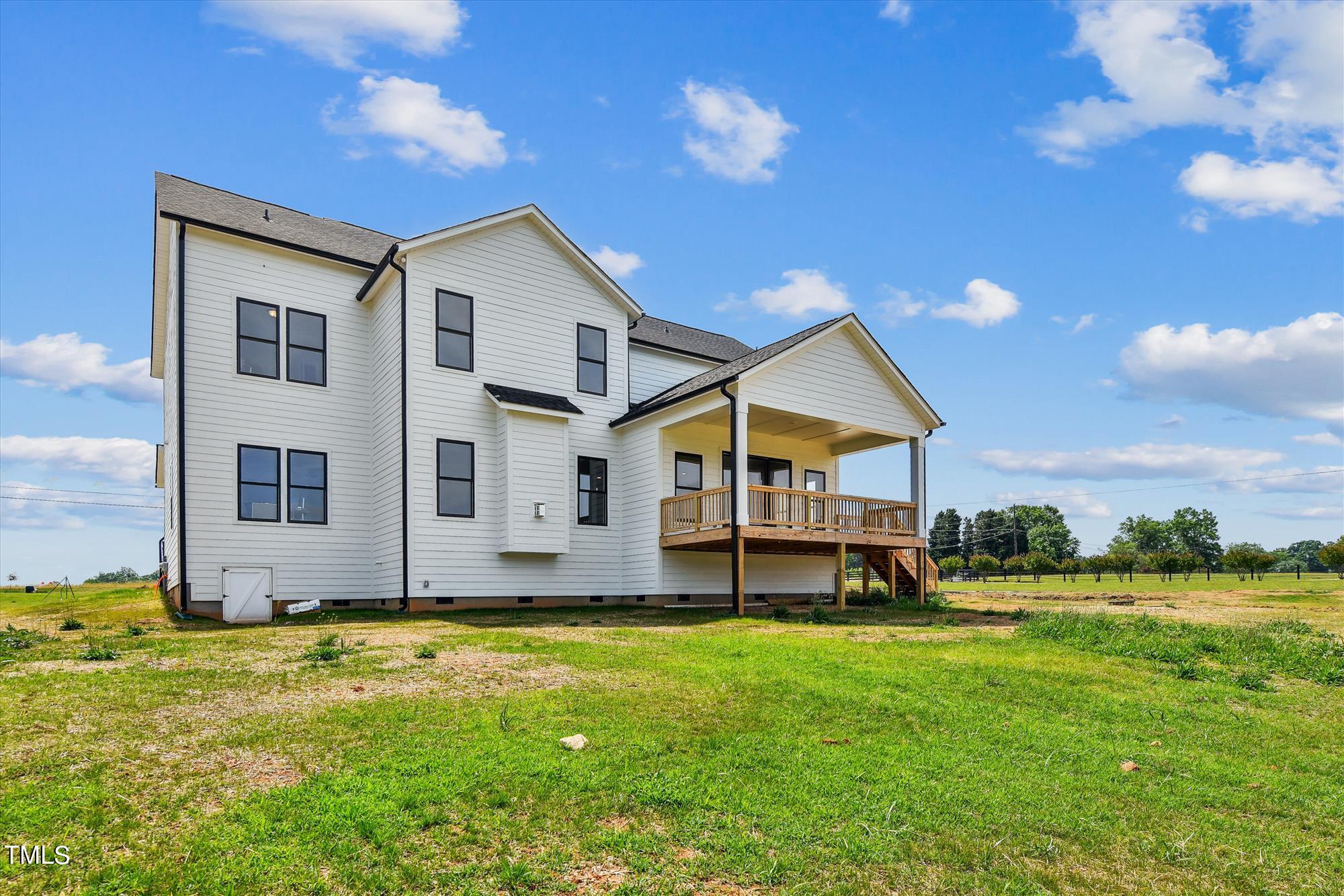 67 Rice Road 02