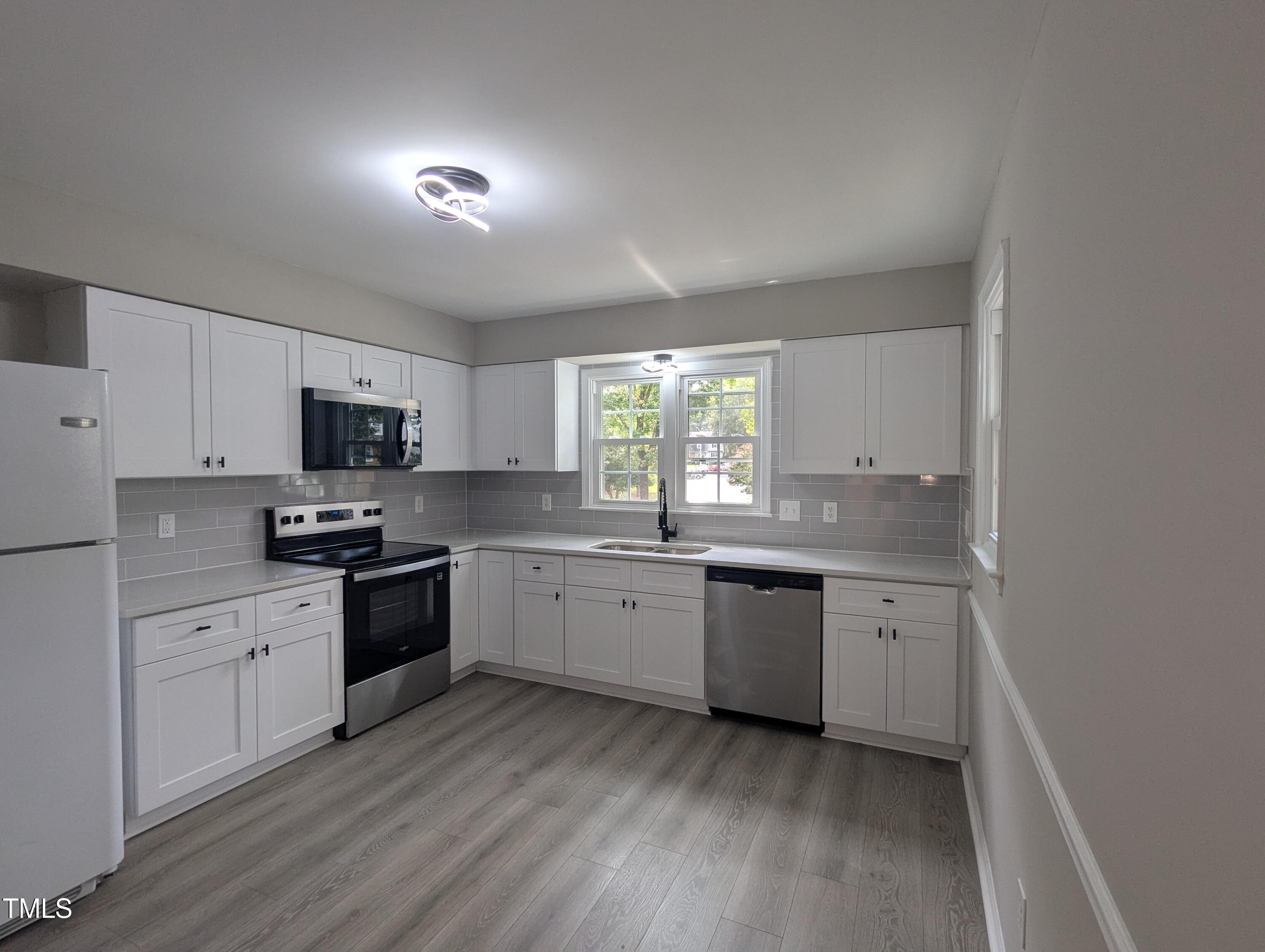 919 Lexington Court