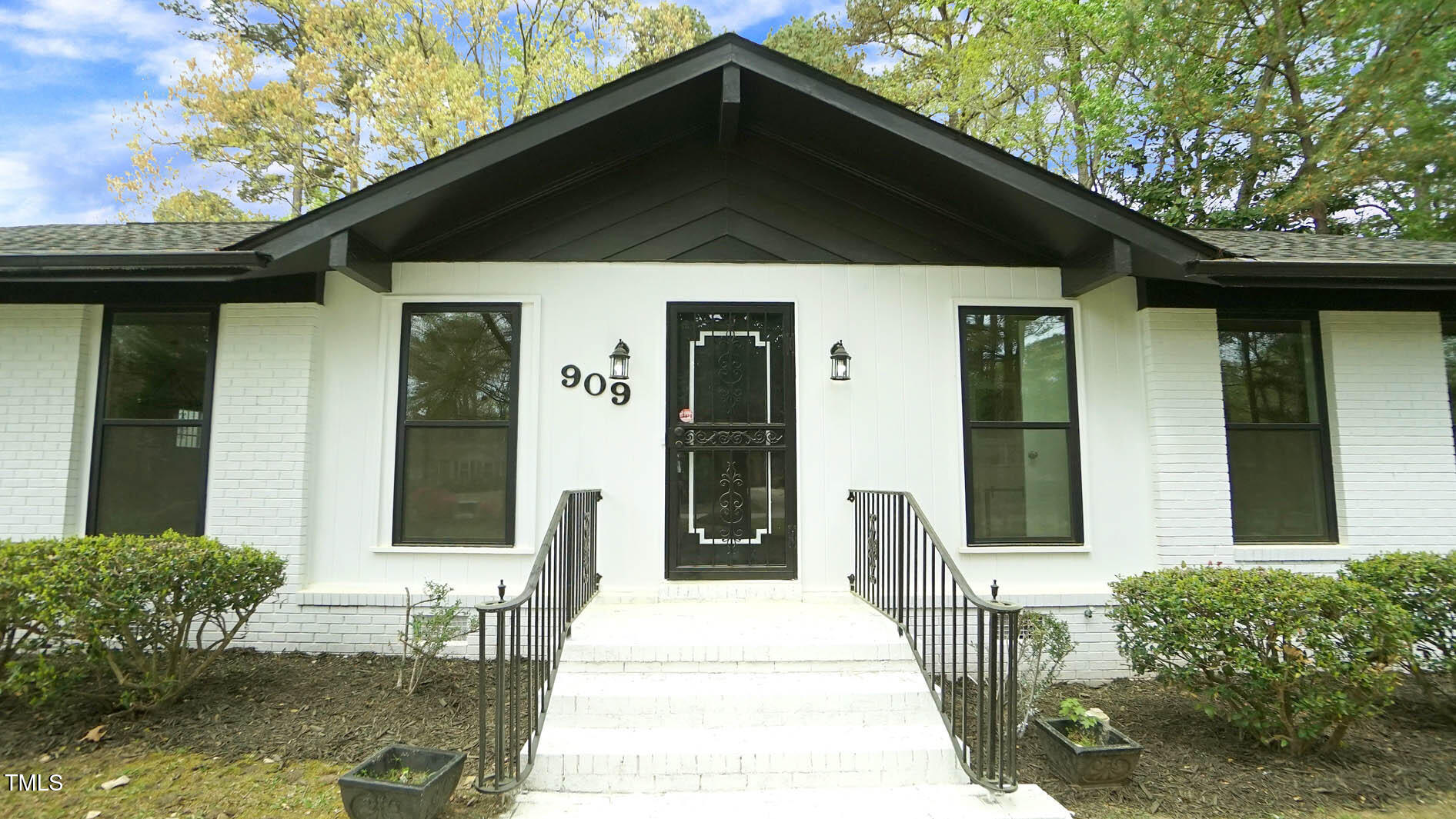 909 Windcrest Road