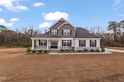 A home in Hope Mills