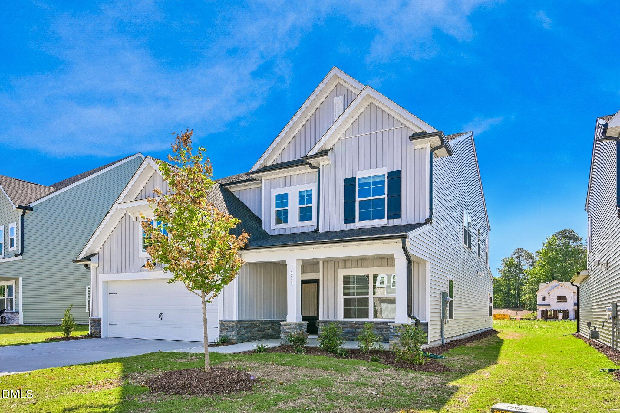 933 Fetching Place 372