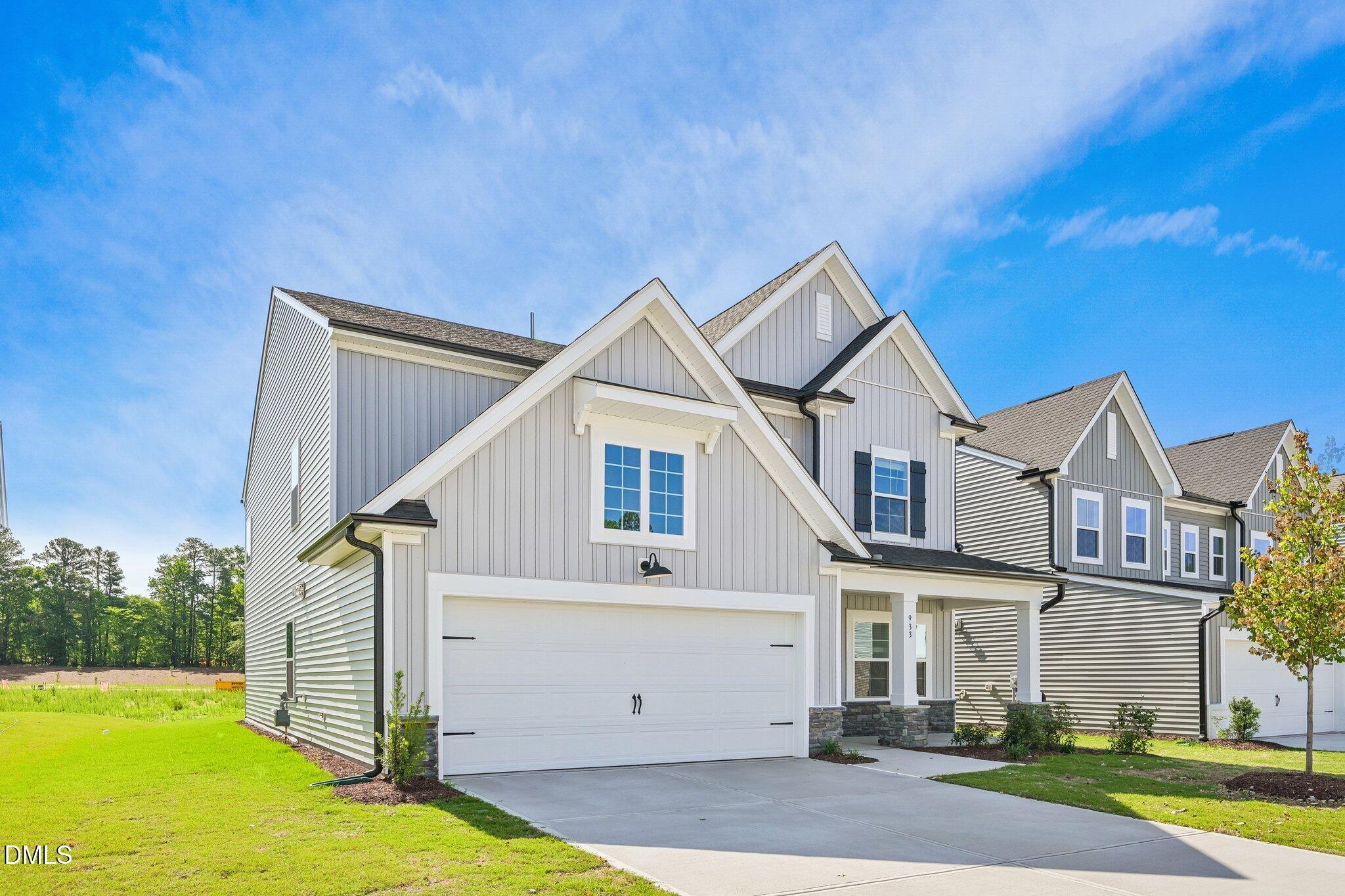 933 Fetching Place 372
