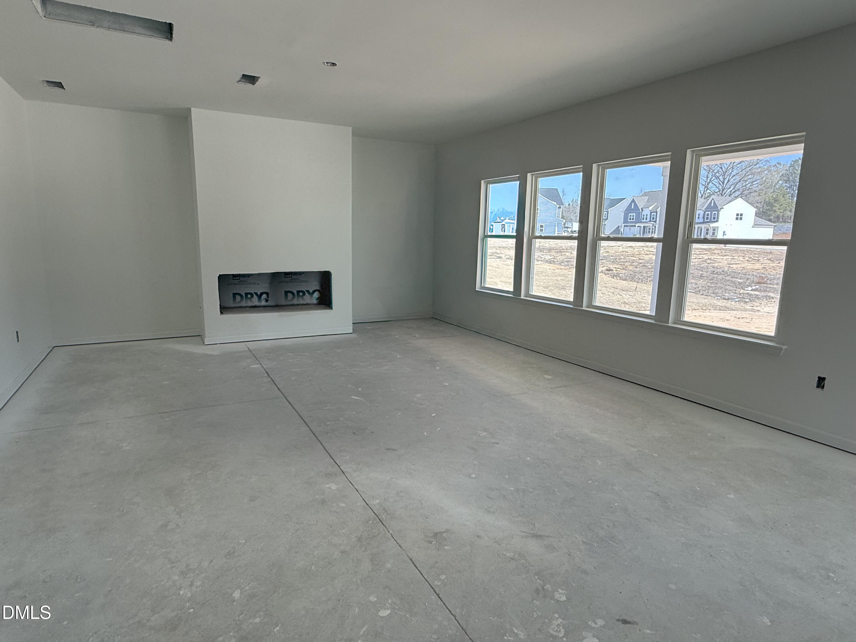 933 Fetching Place 372