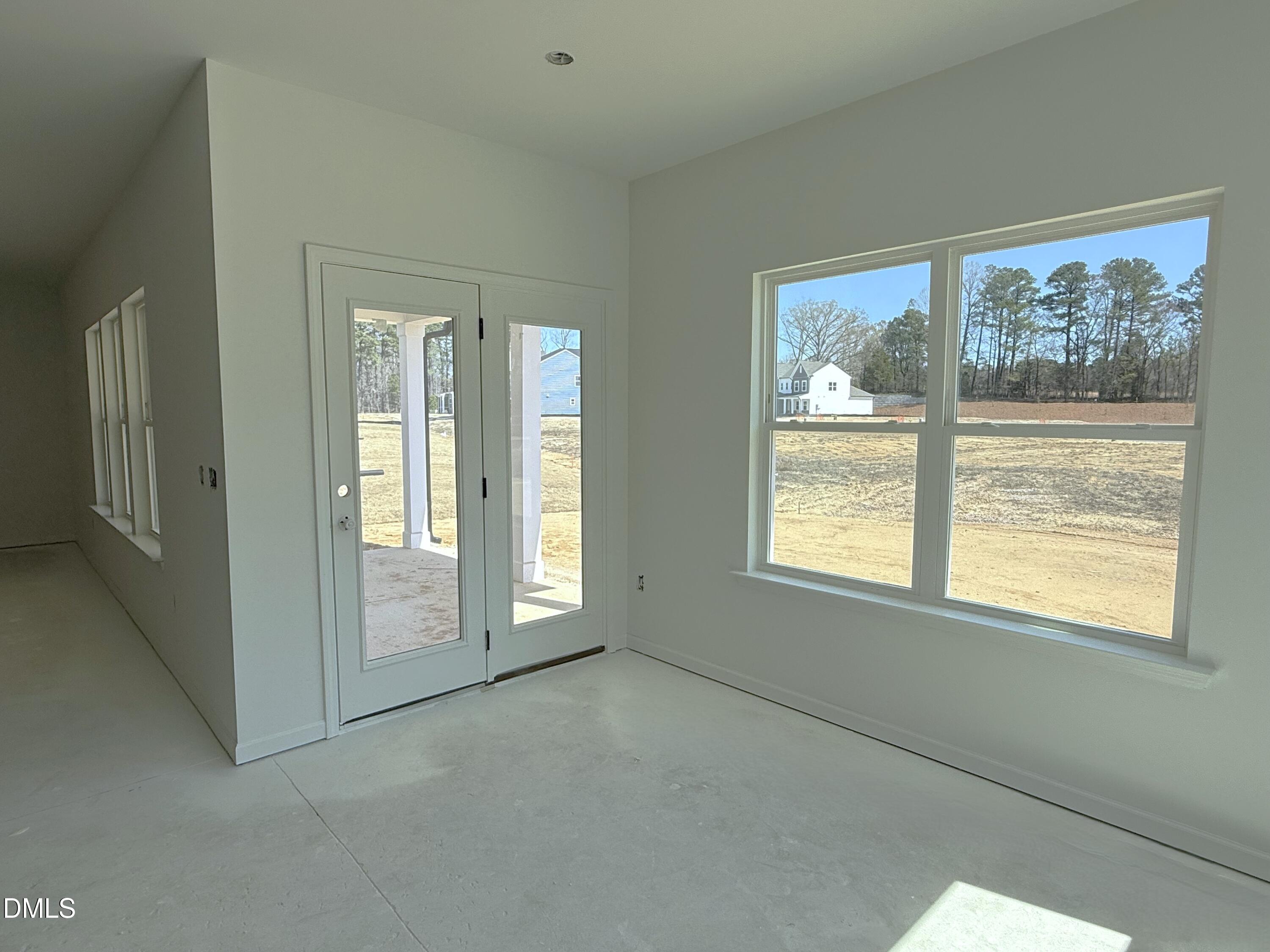 933 Fetching Place 372