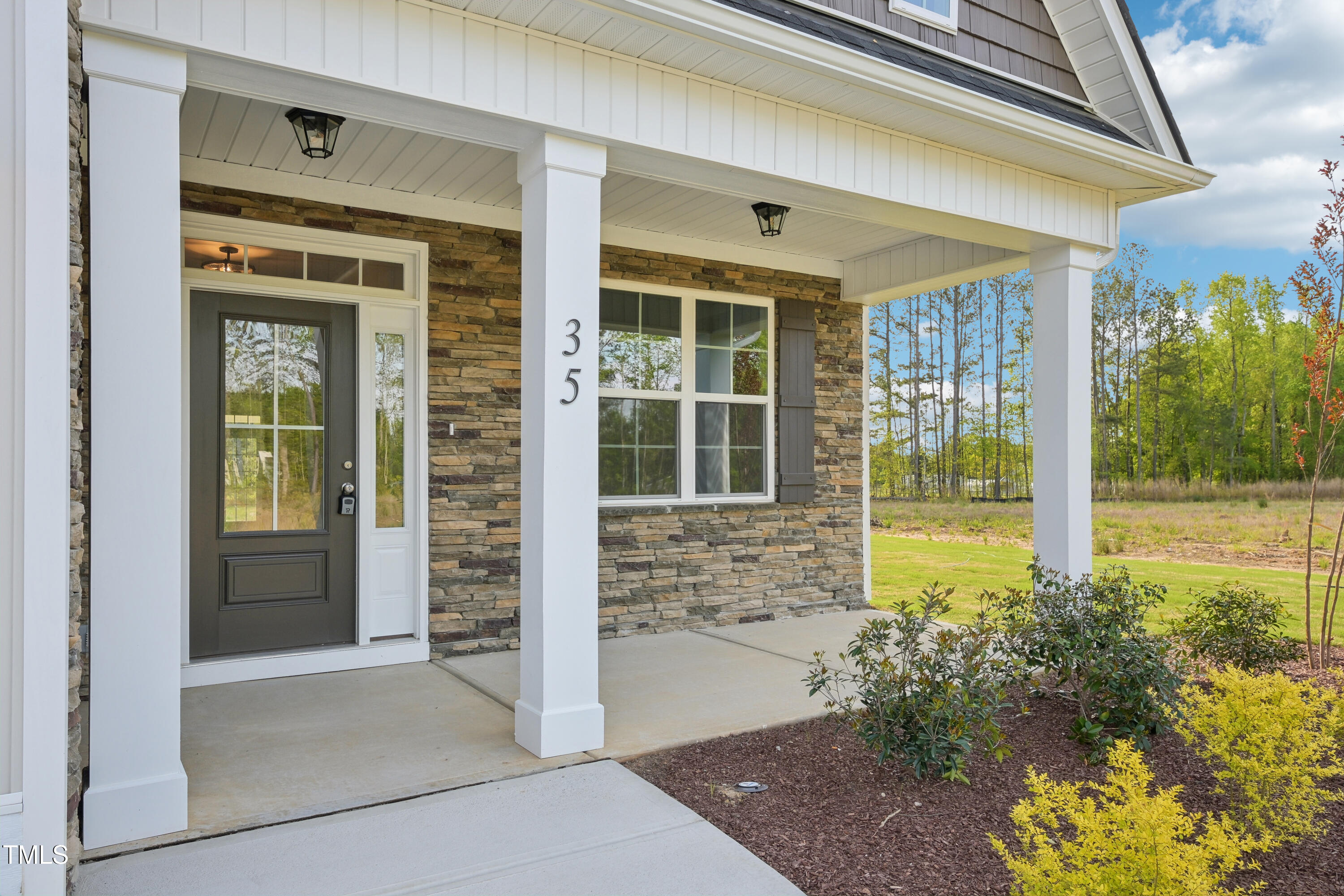 35 Hewitt Wds Drive