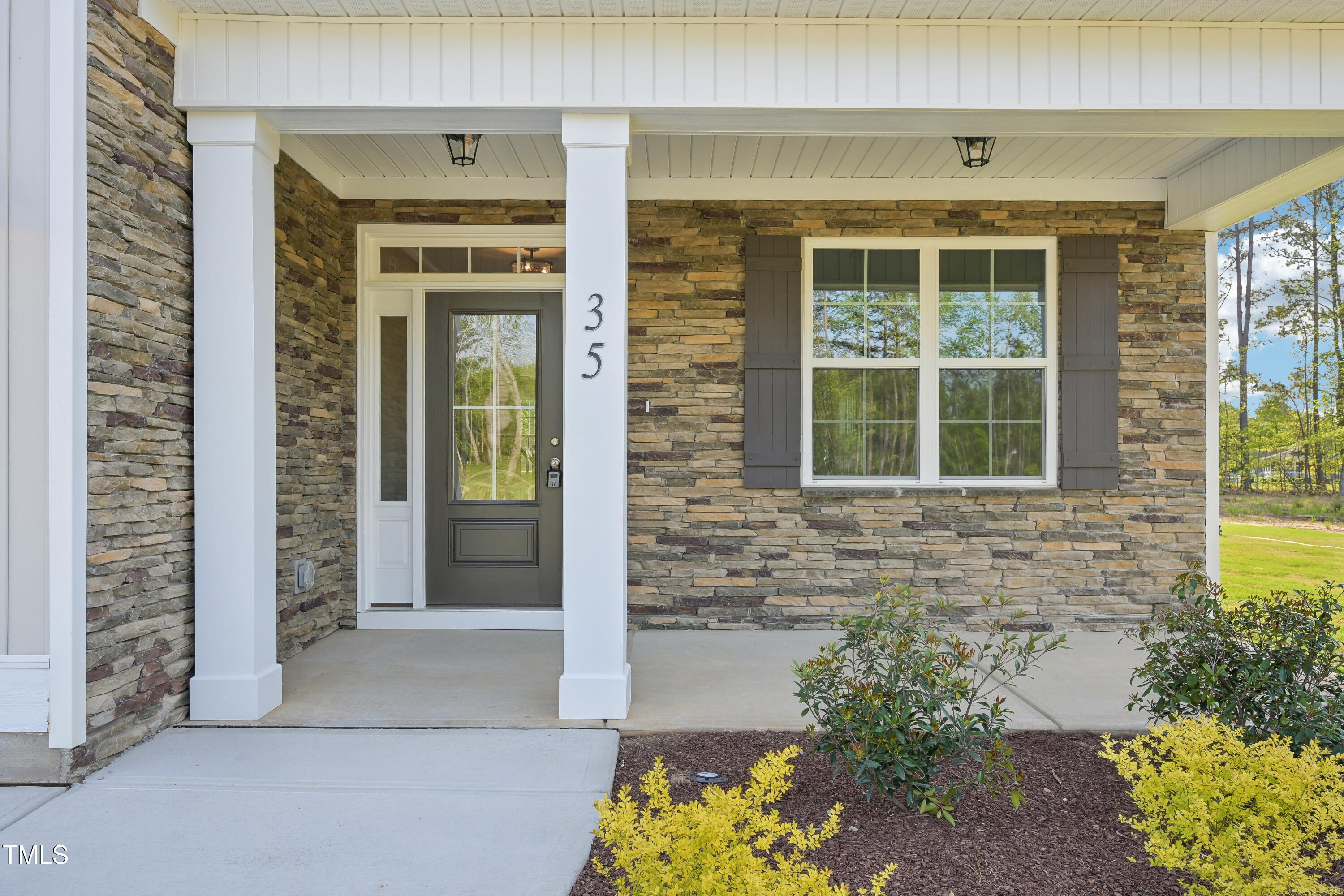35 Hewitt Wds Drive