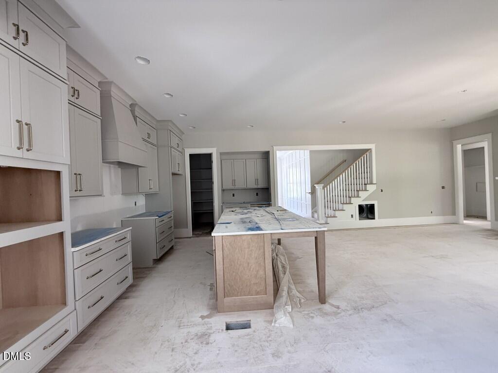 6508 Burnette Flower Way