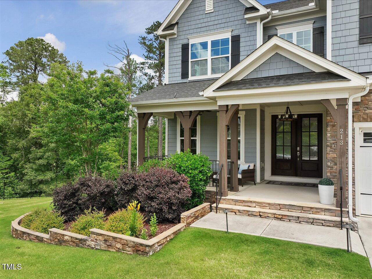 213 Lofty Oak Lane