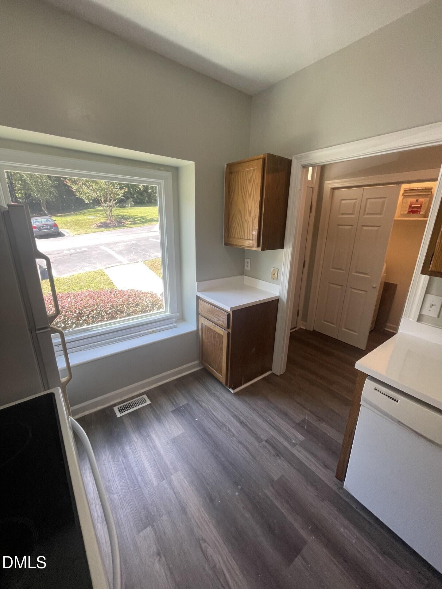 6140 Loch Laural Lane