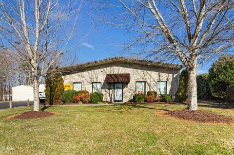 133 Woodlawn Road Mebane NC 27302