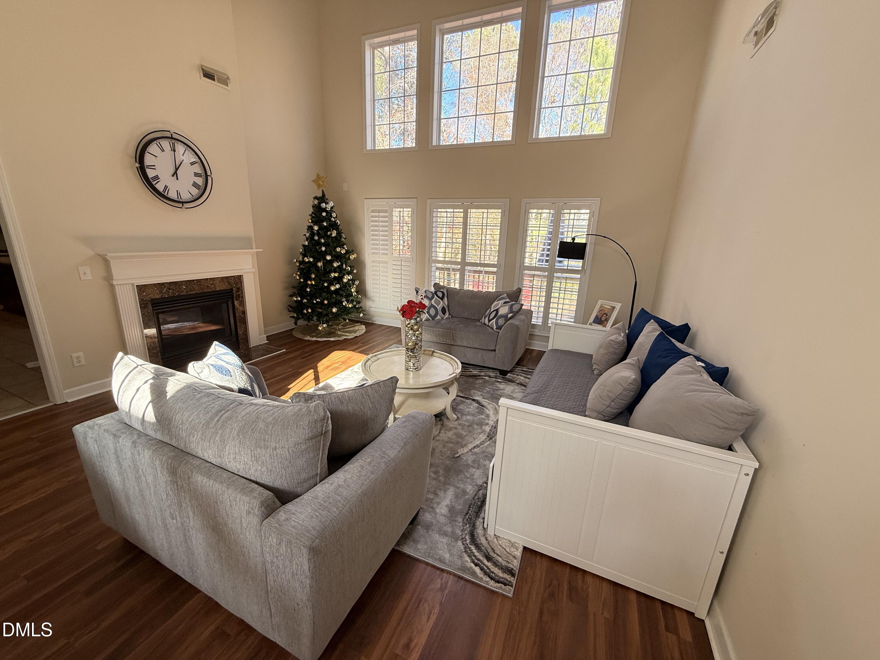 3713 Coach Lantern Avenue -