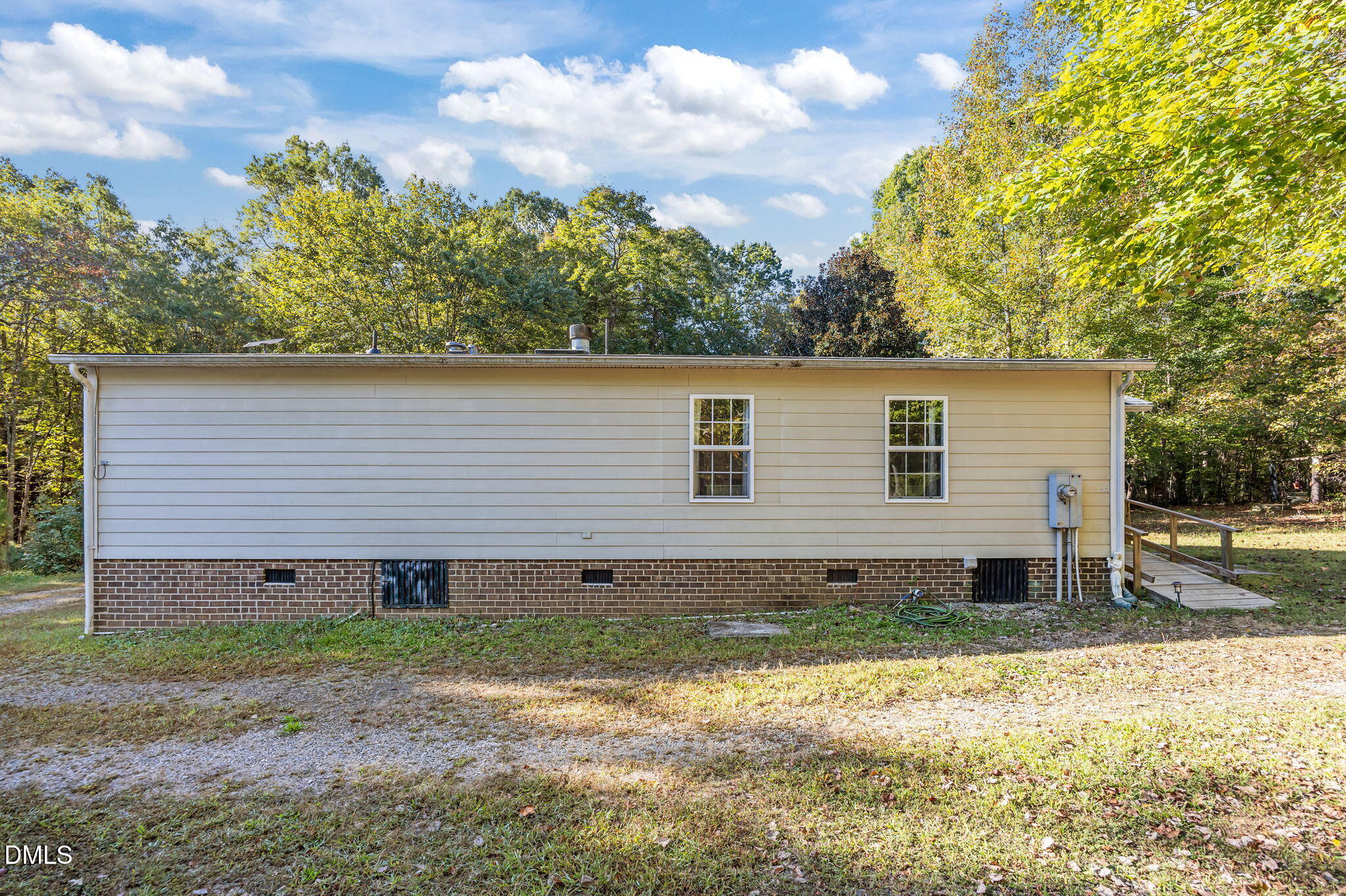 328 N Raleigh Farms Road
