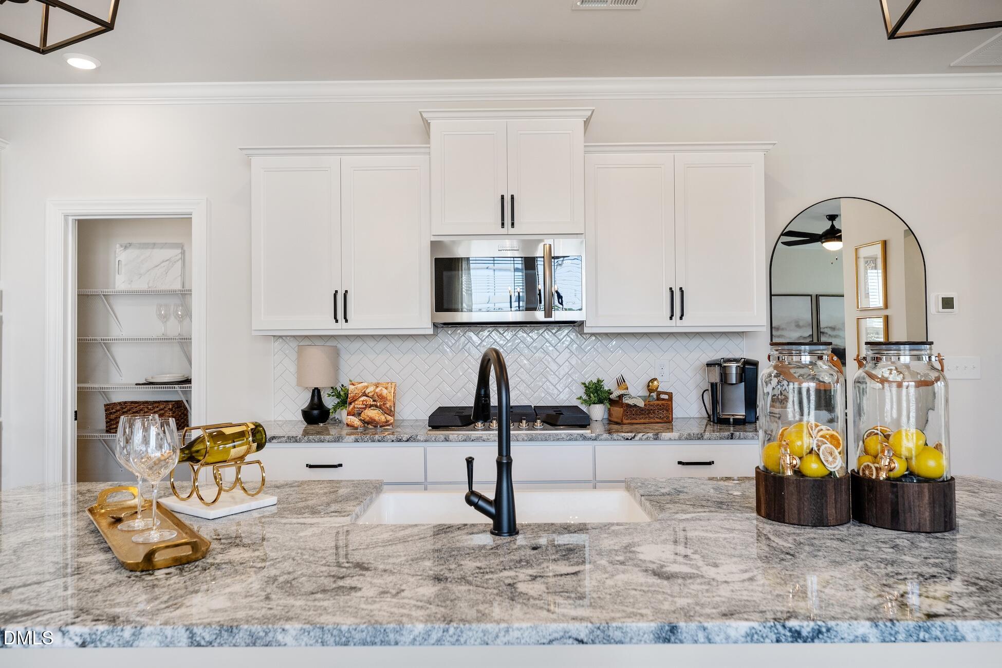1301 Westerland Way 19