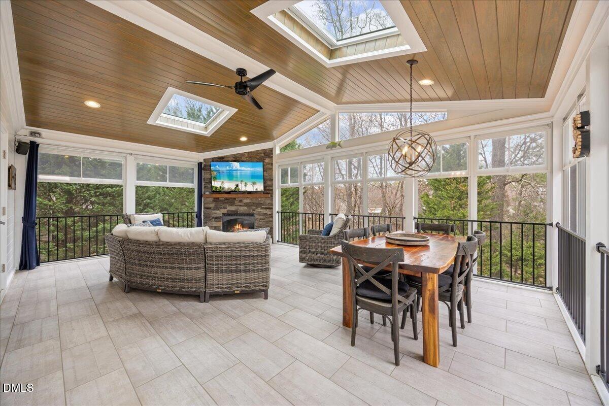 7728 Silver View Lane