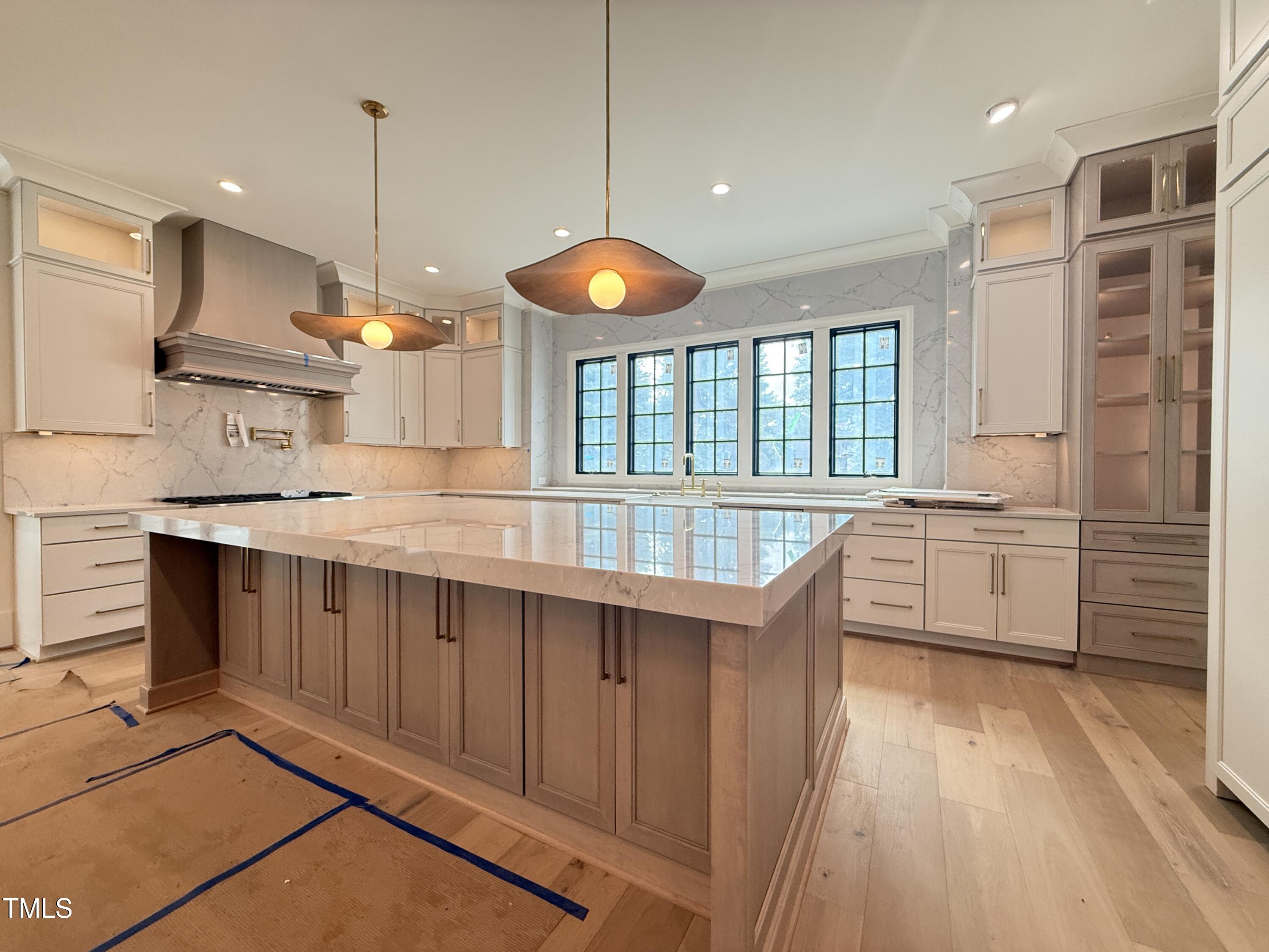 7013 Buckhead Drive