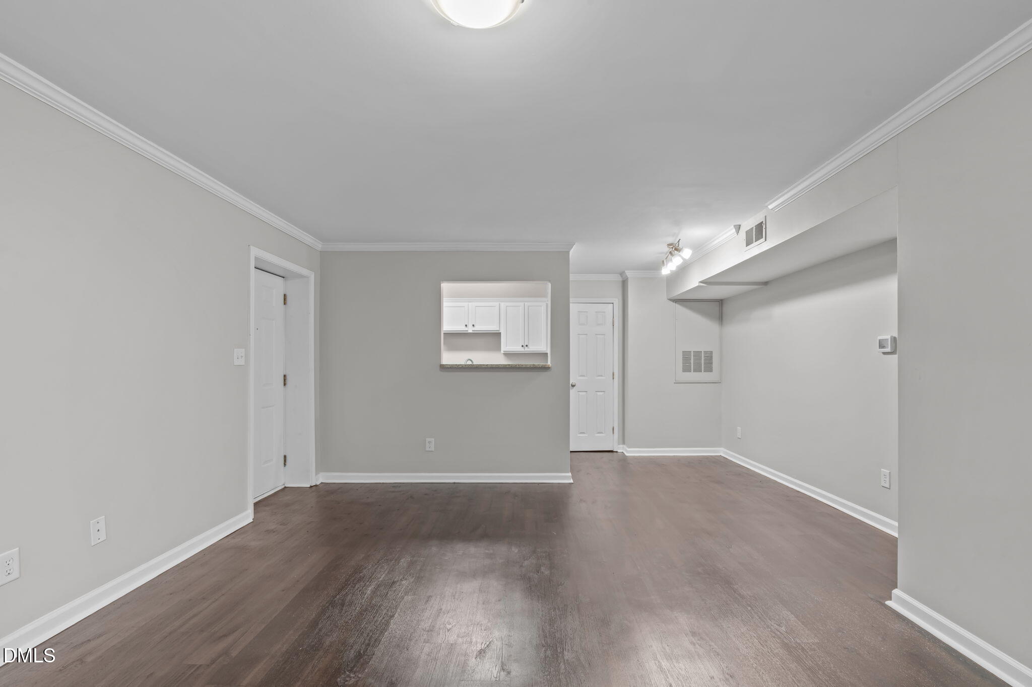 2308 Myron Drive 003