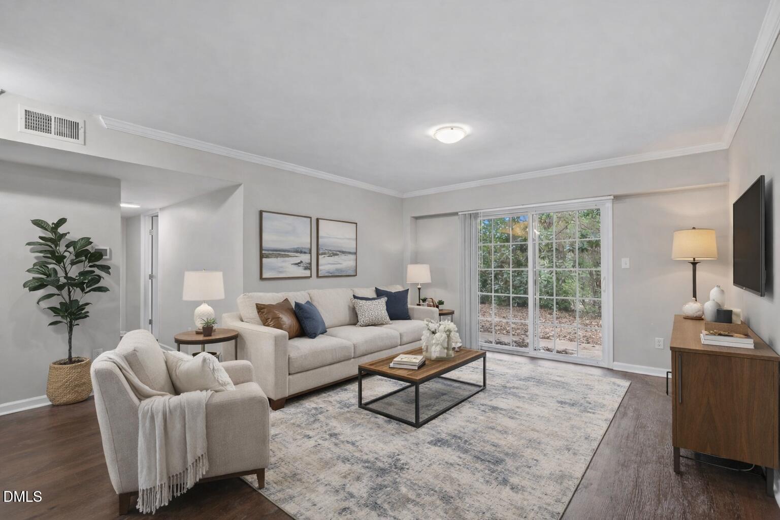 2308 Myron Drive 003