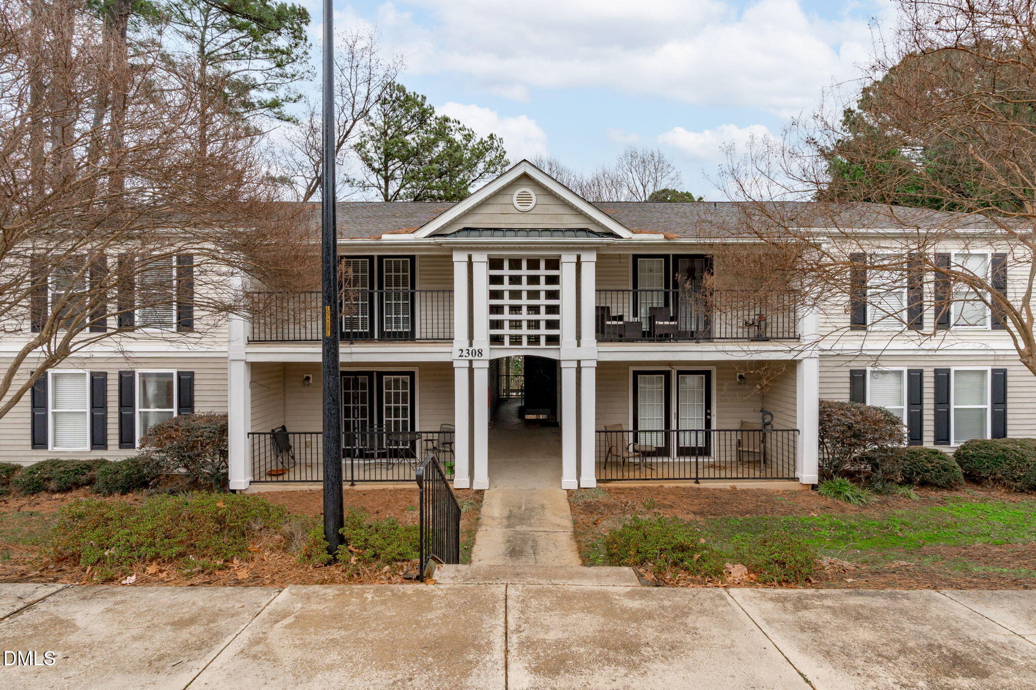 2308 Myron Drive 003