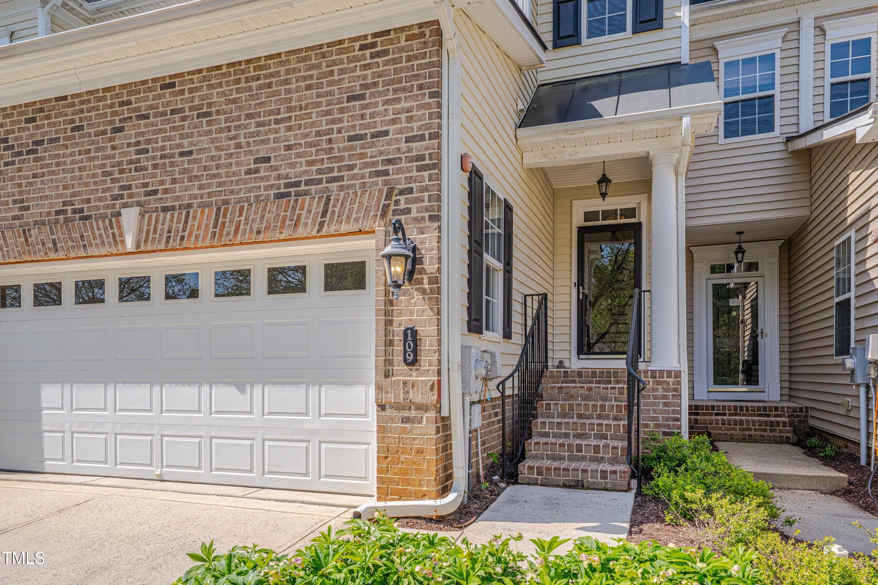 109 Jones Creek Place