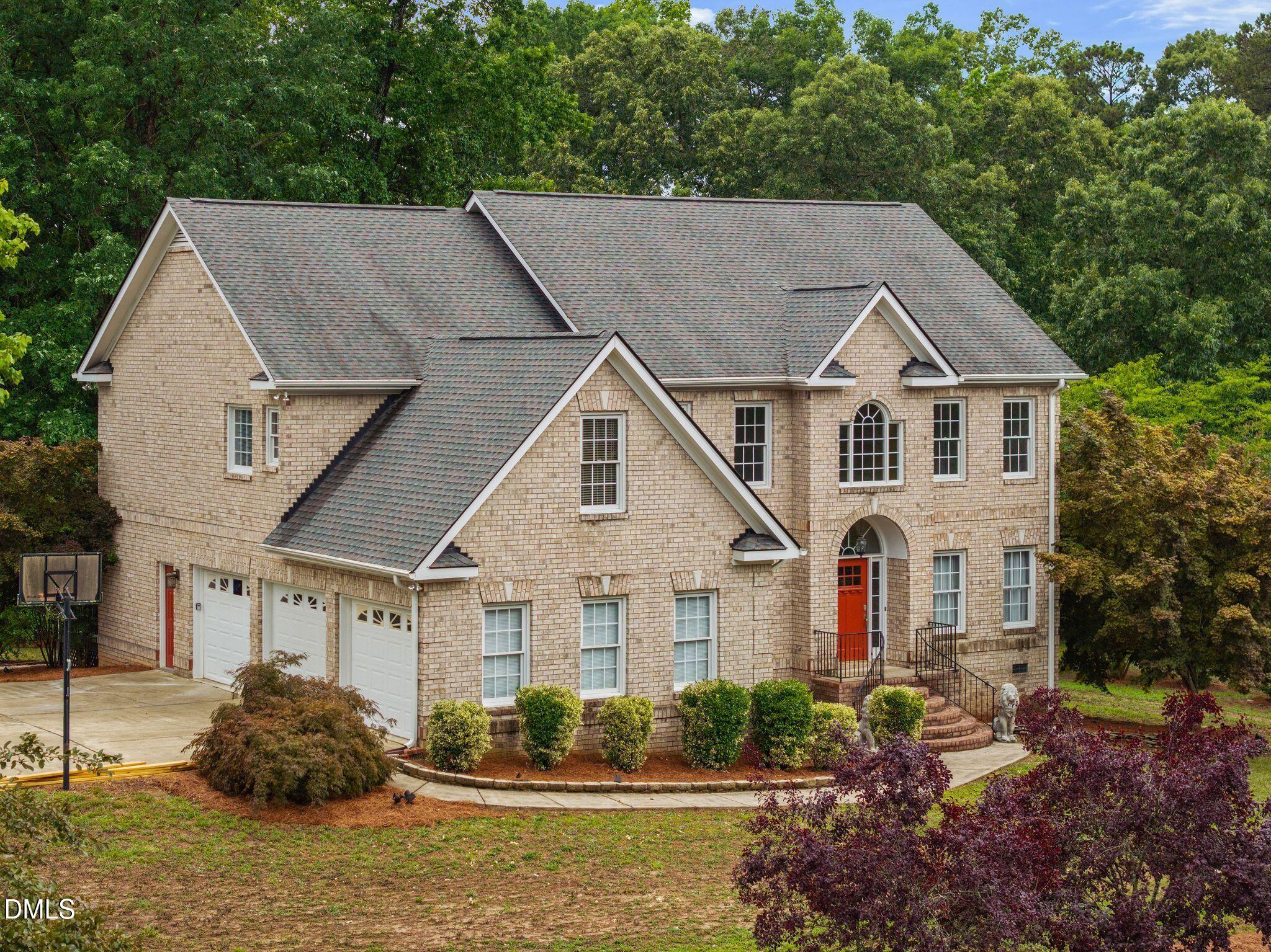 2901 Lauren Oaks Drive
