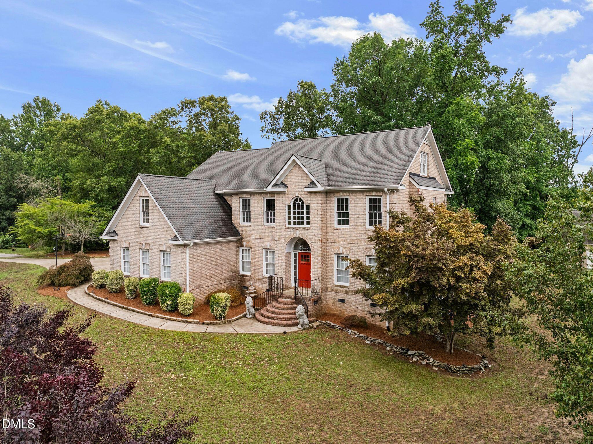 2901 Lauren Oaks Drive