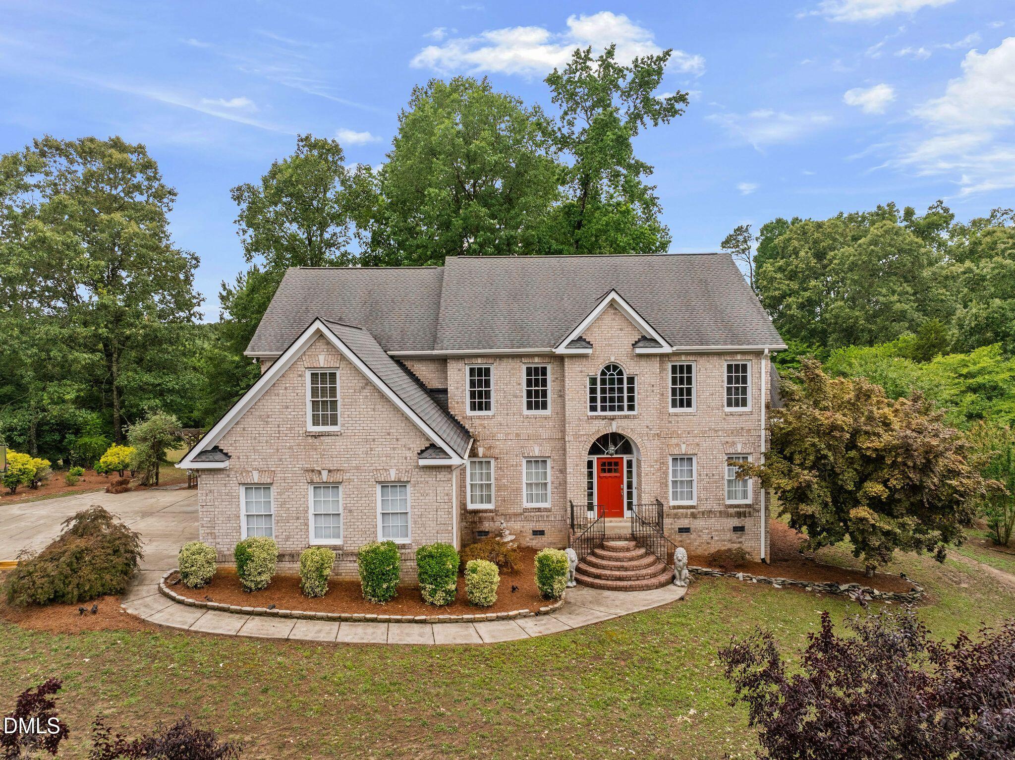 2901 Lauren Oaks Drive