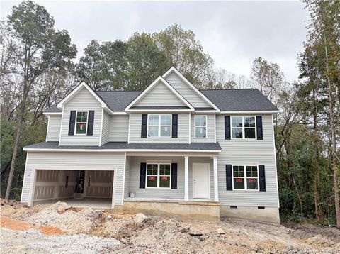 203 Appaloosa Drive Spring Lake NC 28390