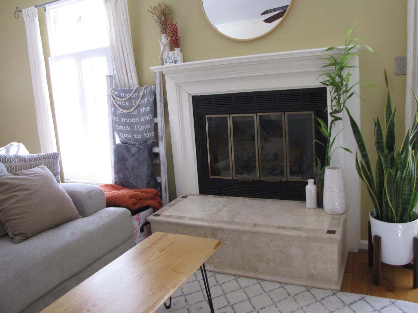 100 Pointe Place