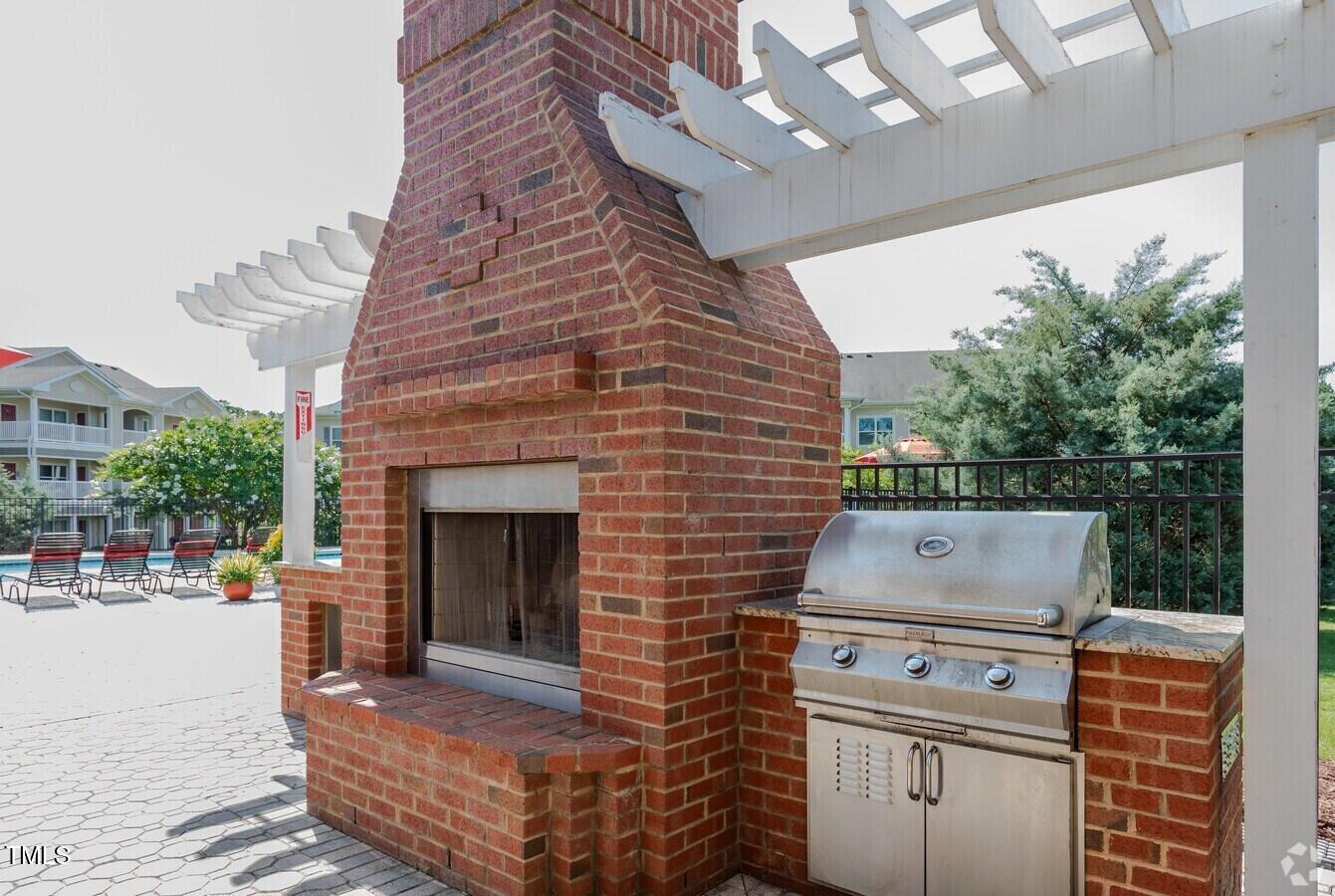 Apex, North Carolina 27502, United States, 1 Bedroom Bedrooms, ,1 BathroomBathrooms,Residential,Active,206696