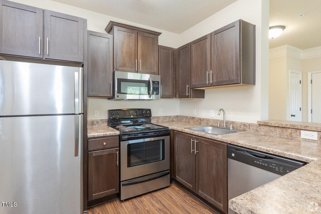 Apex, North Carolina 27502, United States, 1 Bedroom Bedrooms, ,1 BathroomBathrooms,Residential,Active,206696