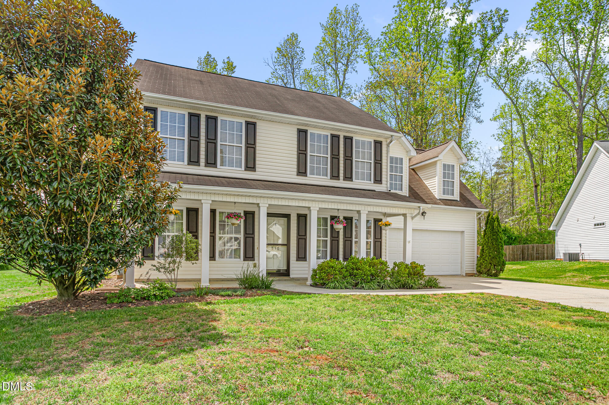 816 Hawthorn Ridge Drive