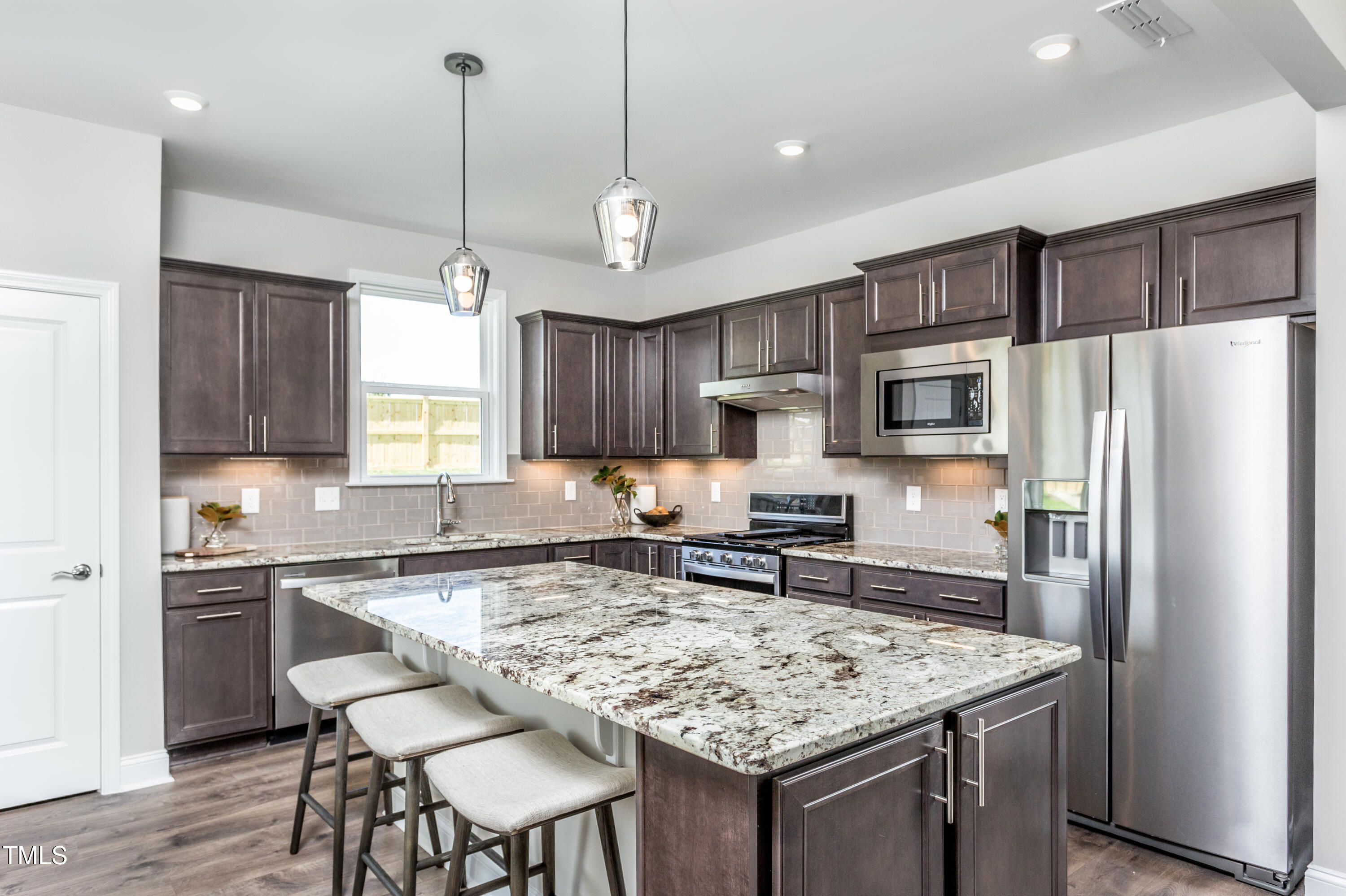 2301 Beeblossom Place