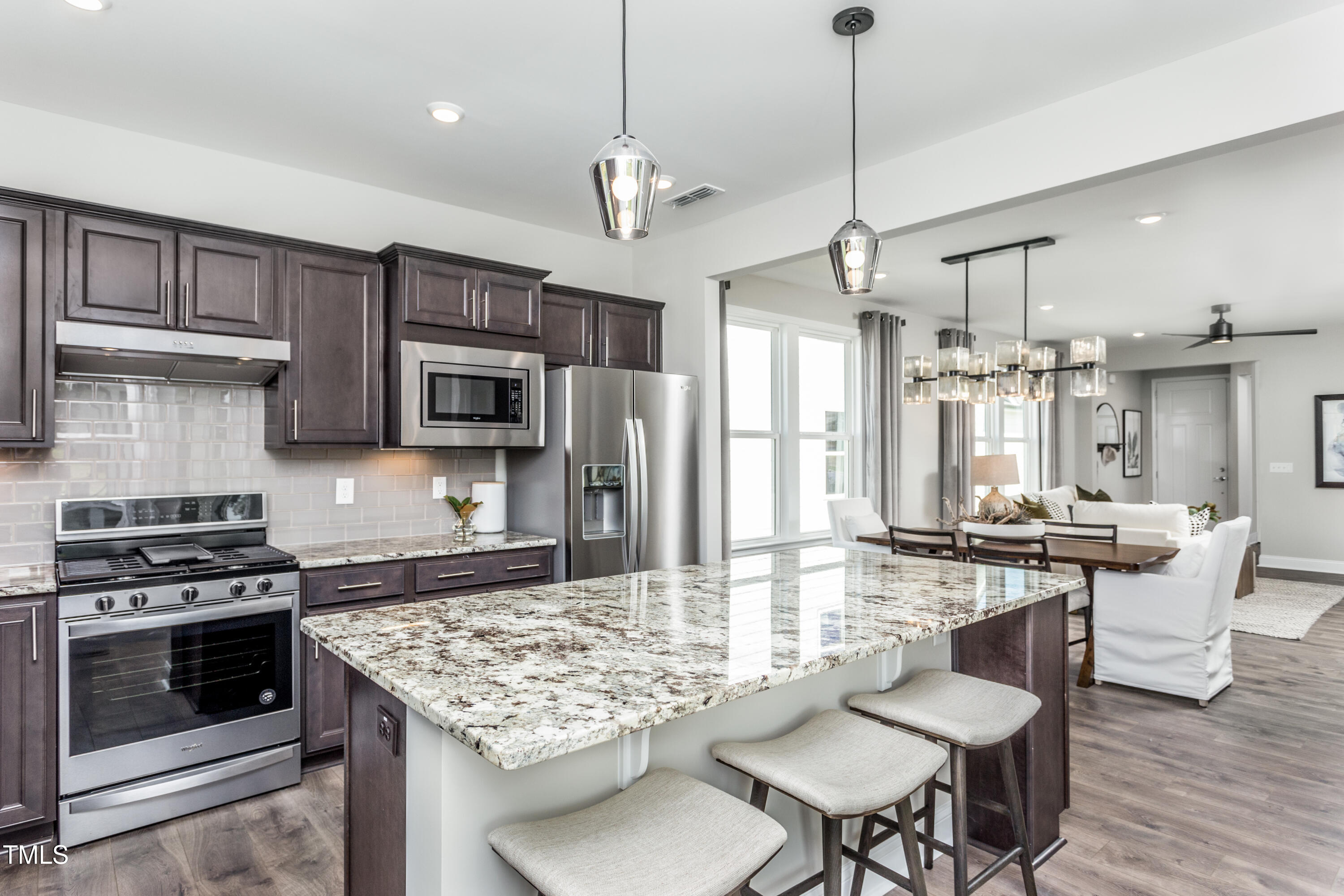 2301 Beeblossom Place