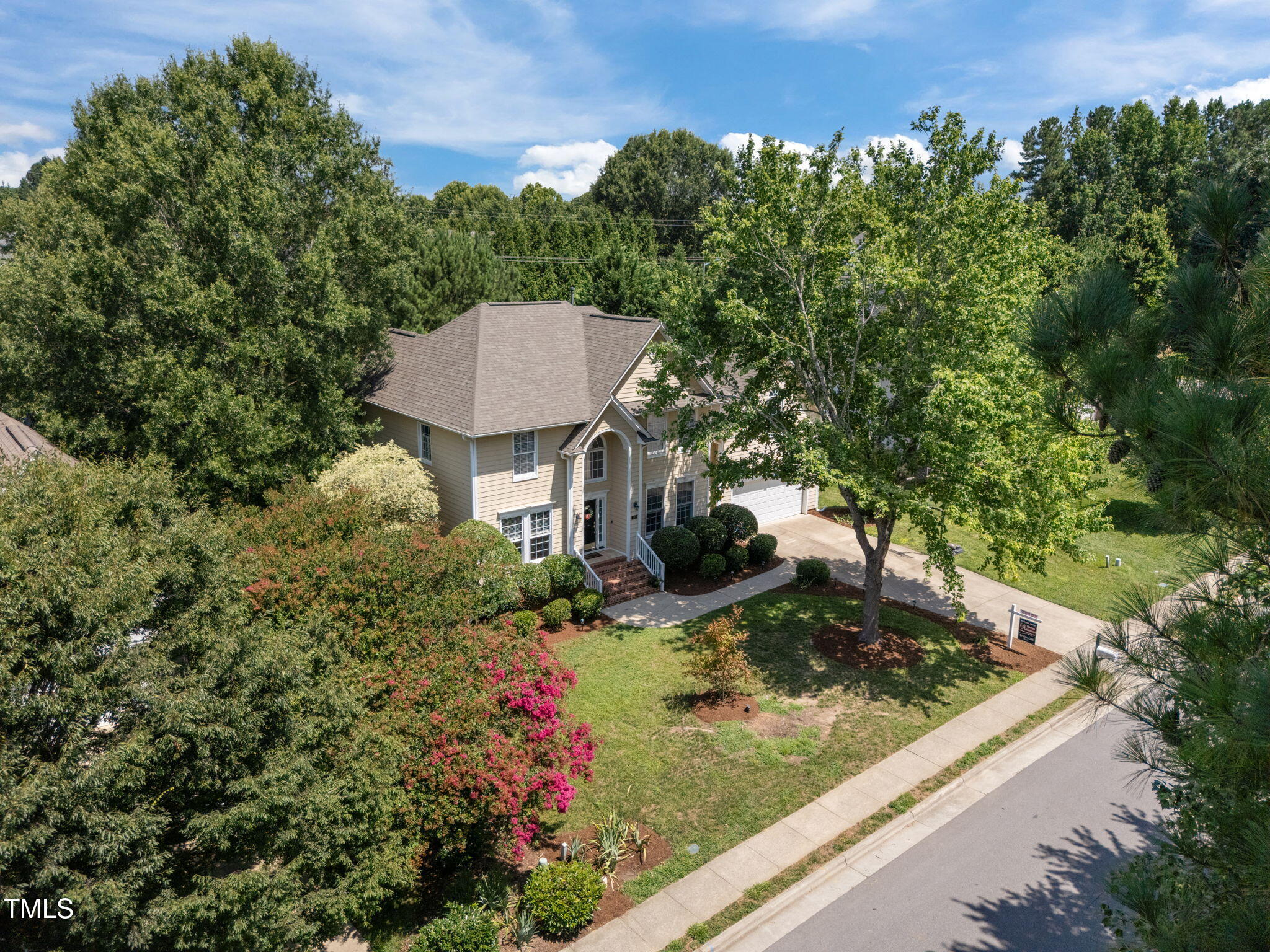102 Shadow Ridge Place