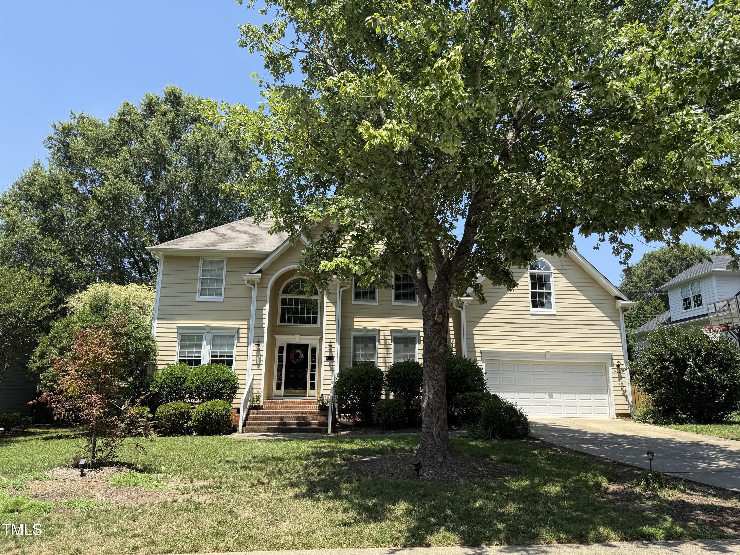 102 Shadow Ridge Place