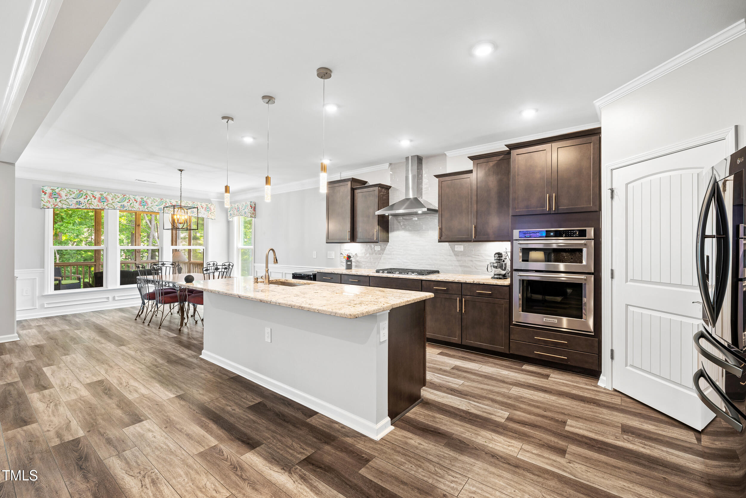 637 Hatters Creek Lane
