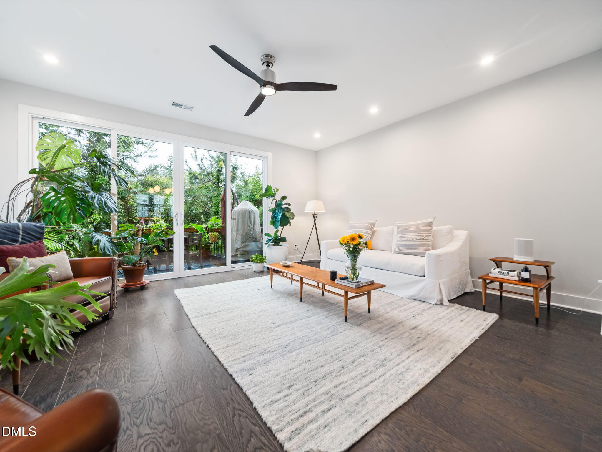 916 Waterside View Drive