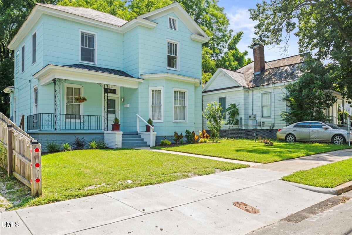 506 Kenan Street W