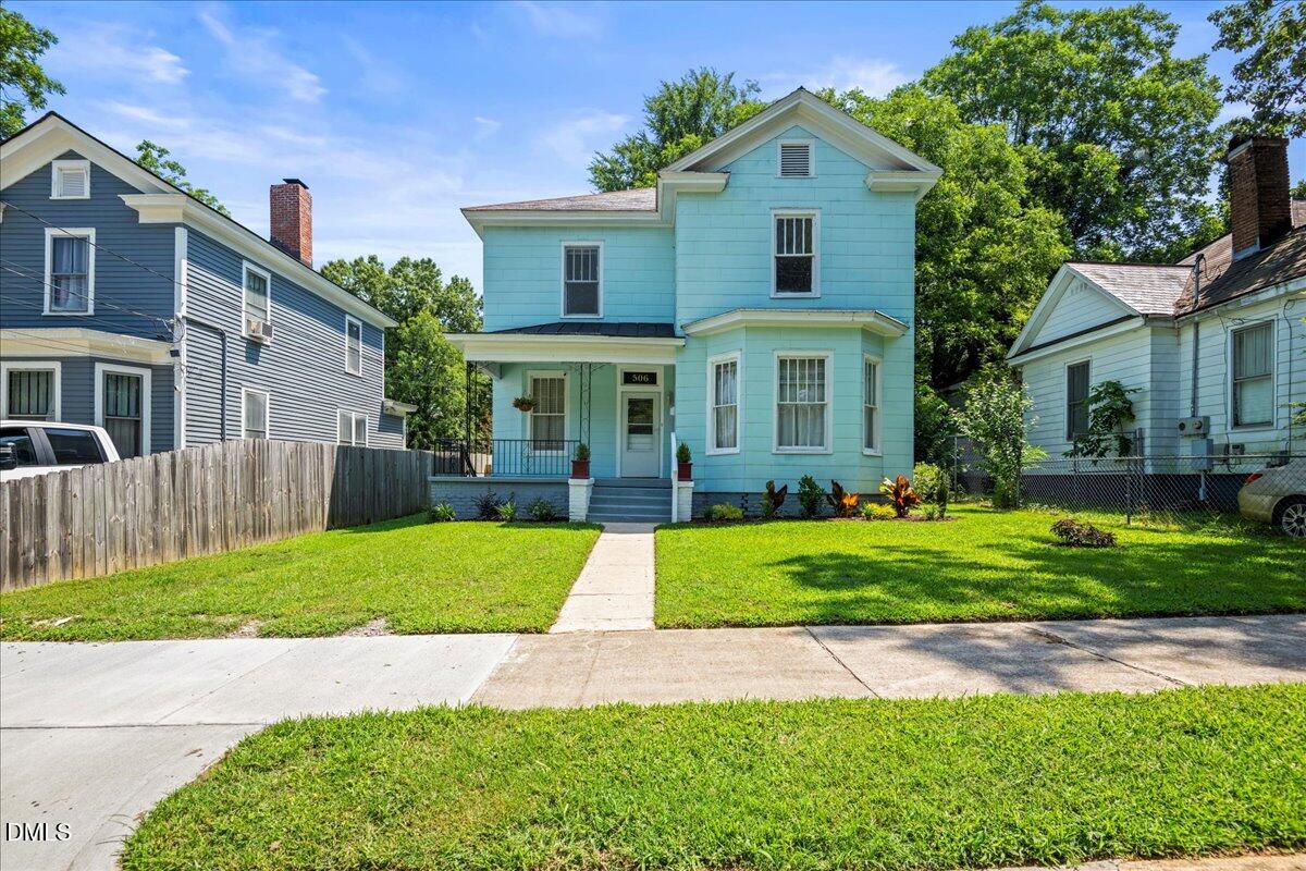 506 Kenan Street W