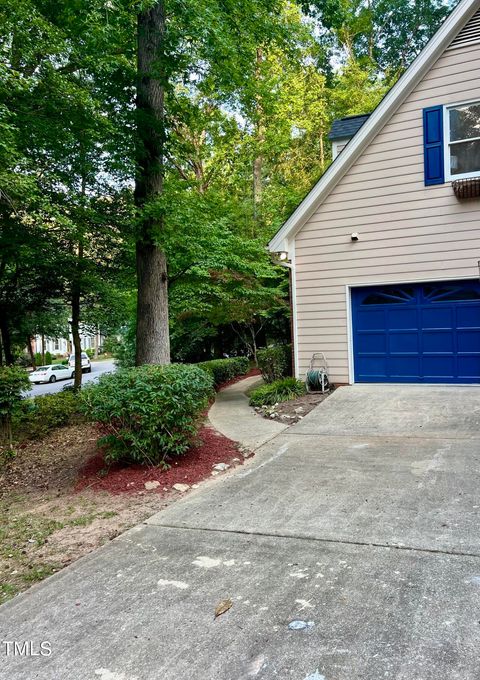 A home in Holly Springs